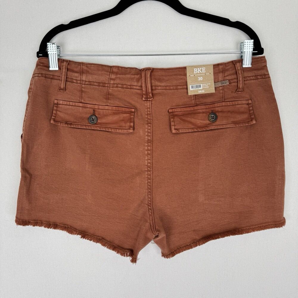 Women’s Rust Frayed Hem Utility Shorts - Picture 6 of 16